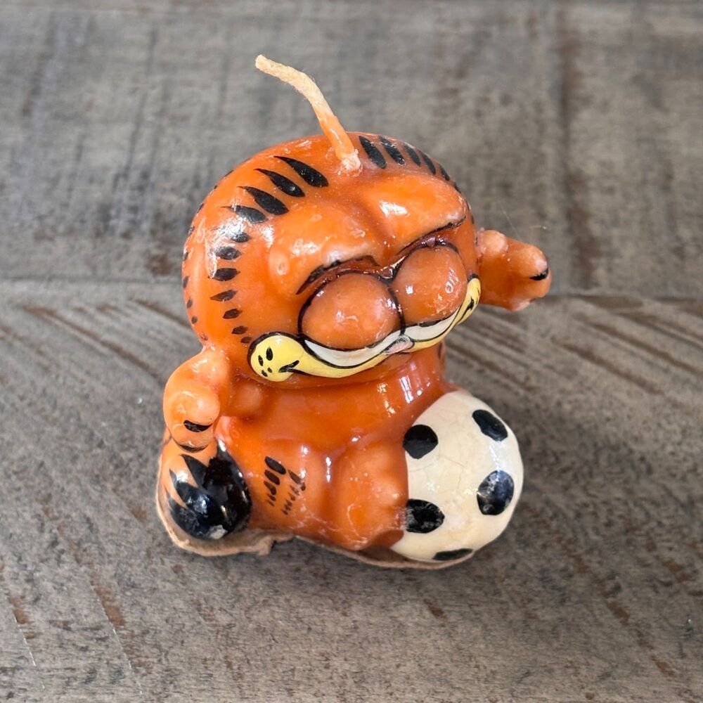 Vintage Garfield Soccer Themed Character Candle House Decor 1980's